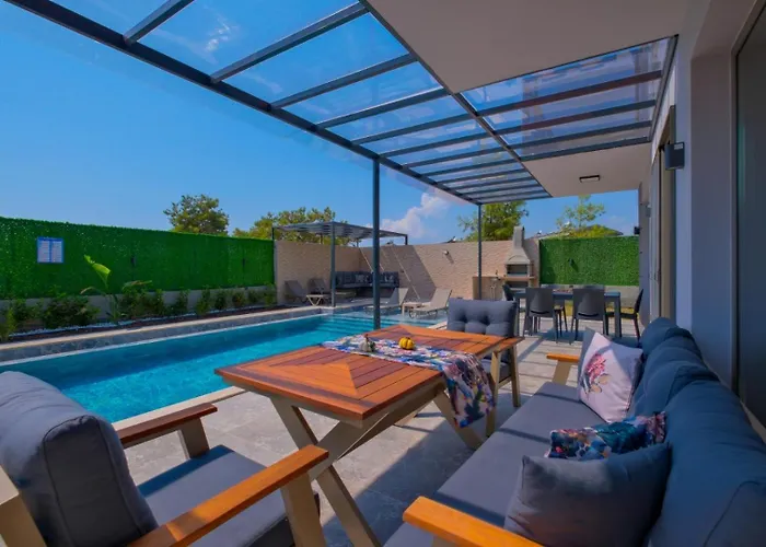 빌라 Alisen 1 페티예